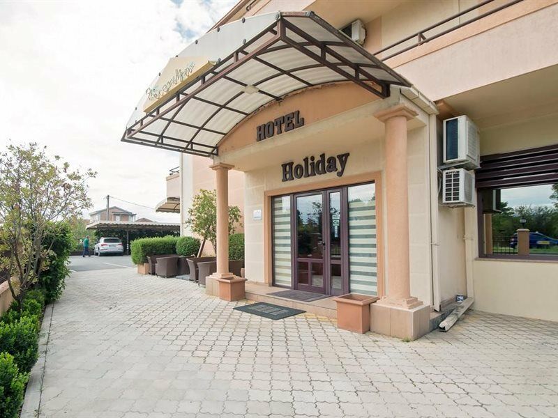 Hotel Holiday Podgorica Exterior foto